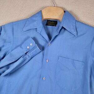 1970s Marlboro Permanent Press Casual Button Up Long Sleeve Medium Shirt Blue